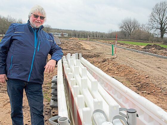 Bürgermeister Jürgen Kaack wünscht sich im neuen Baugebiet Menschen, die sich in der Damsdorfer Dorfgemeinschaft einbringen. Foto: ohe