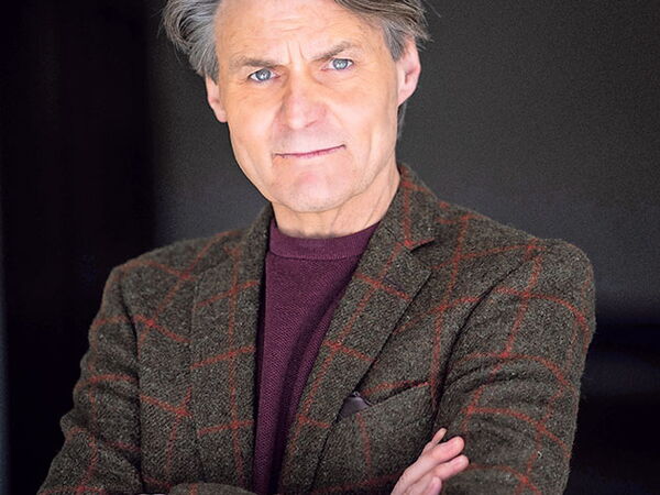 Wolfgang Bahro übernimmt die Rolle des Gansterbosses Santer. Foto: Laura Westermann