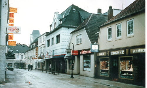 Kurhausstraße in Bad Segeberg bei bewölktem Wetter
