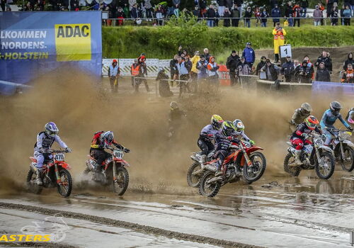 Motorradrennen im Schlamm beim ADAC MX Masters Event.
