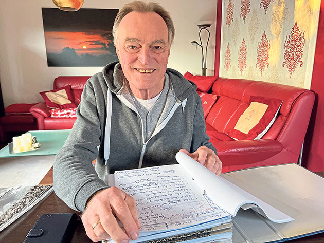 Karl-Bernhard Benz recherchierte das Leben seiner Eltern und schrieb darüber seinen ersten Roman. Jetzt kommt er in den Handel. Foto: ohe